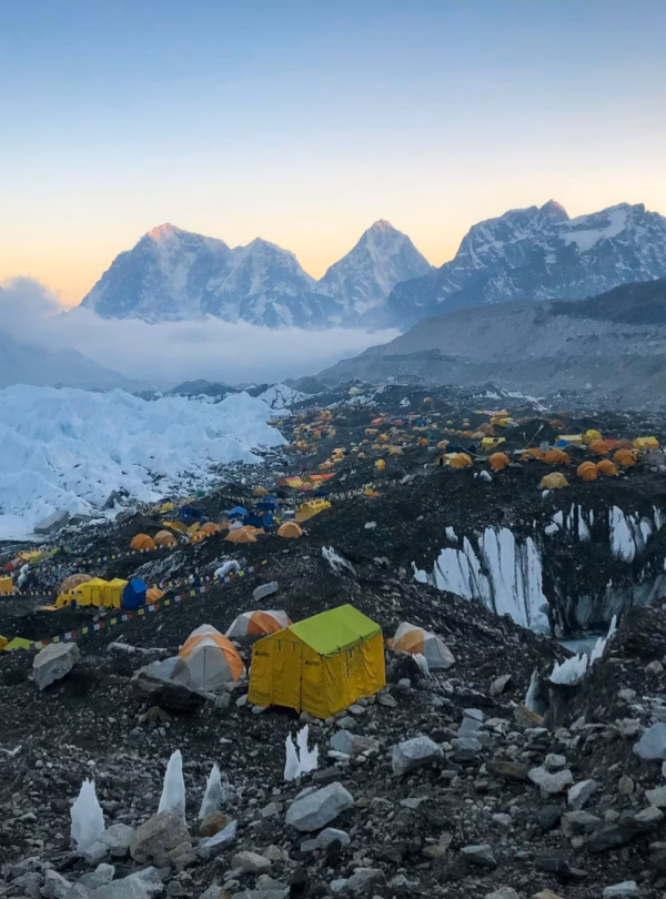 everest-basecamp-life-er-camp